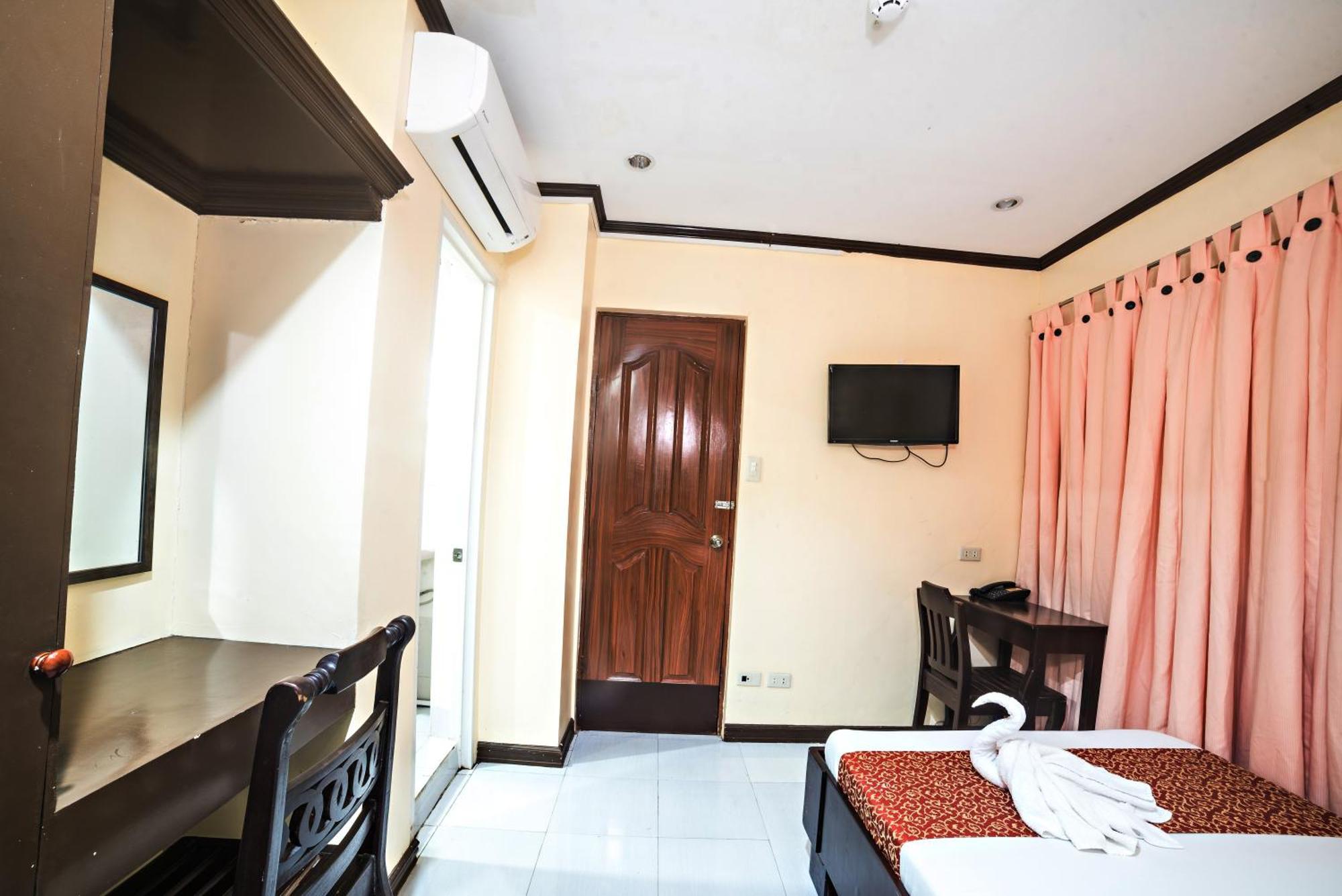 Reddoorz Near Ormoc Port Terminal Hotel Exterior photo