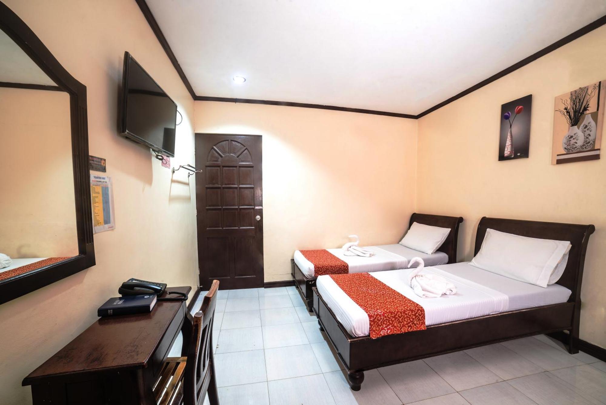 Reddoorz Near Ormoc Port Terminal Hotel Exterior photo